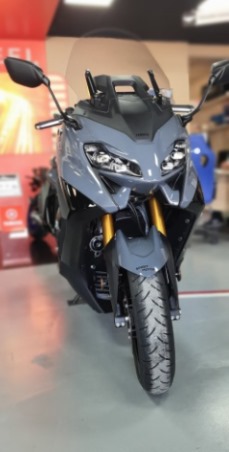 yamaha scooter TECHMAX 560 2022